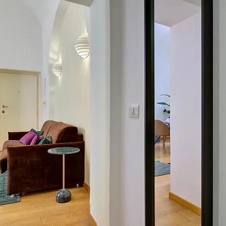 Irex Near Vatican Museum New 罗马